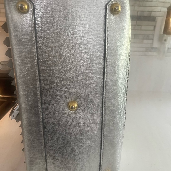 Burberry Silver Borque Banner Satchel with Structured Design - Picture 10 of 12